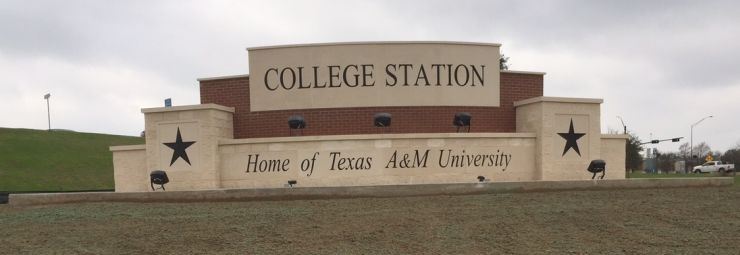 Texas A&M Welcome Sign