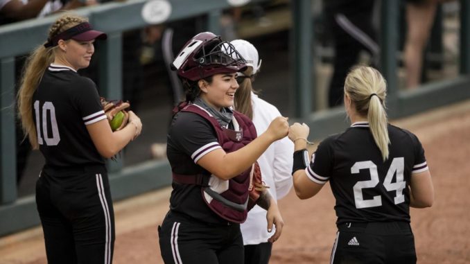 Texas A M Softball Clinches Weekend Road Series At Mississippi State Wtaw 16am 94 5fm