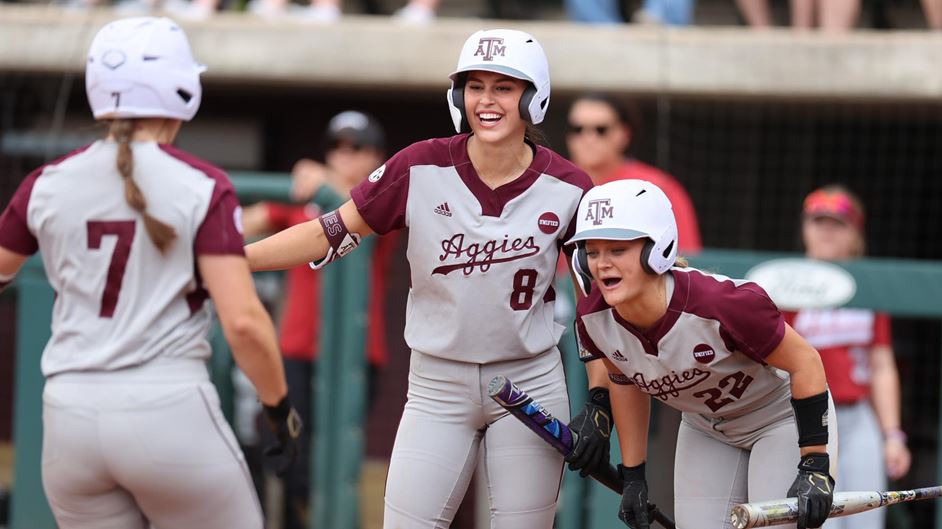 surprise 😎 #FamilyF1rst, #GigEm - Texas A&M Baseball