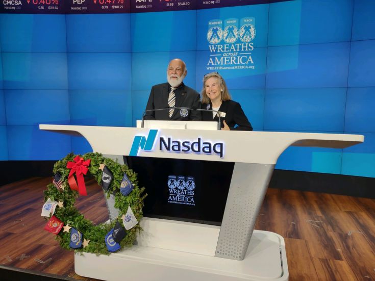 Photo courtesy of Ellen Fuller, who joined Wreaths Across America national board treasurer Mel Russen at the NASDAQ exchange, July 6 2022.