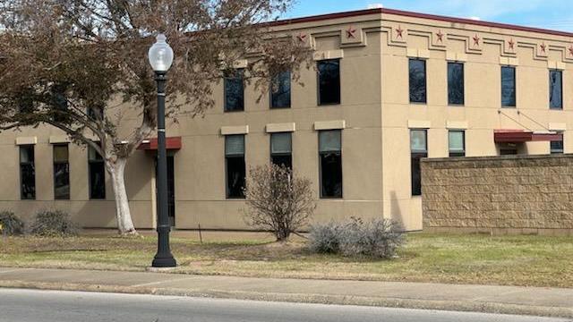 Former BTU meter shop building, December 28 2022.