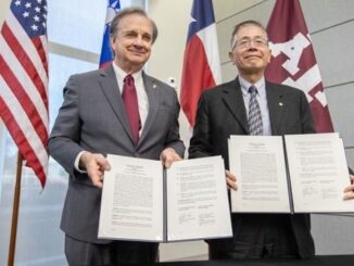 Photo courtesy of the Texas A&M University System of (L-R) Chancellor John Sharp and President Wen-Chang Chen Coordinator of The University Academic Alliance in Taiwan.