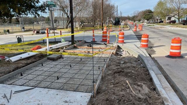 Photo of the intersection of westbound William Joel Bryan Parkway and Coulter Drive taken on January 13, 2024.