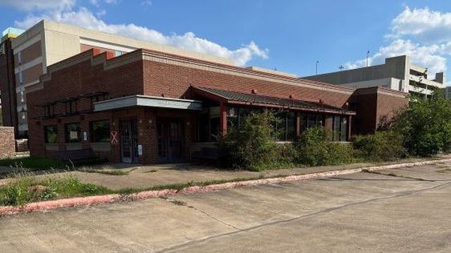 College Station City Council Approves Rezoning To Build A Hotel At The Site Of A Closed Restaurant